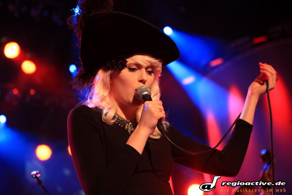 Amanda Jenssen (live in Baden Baden, 2010)