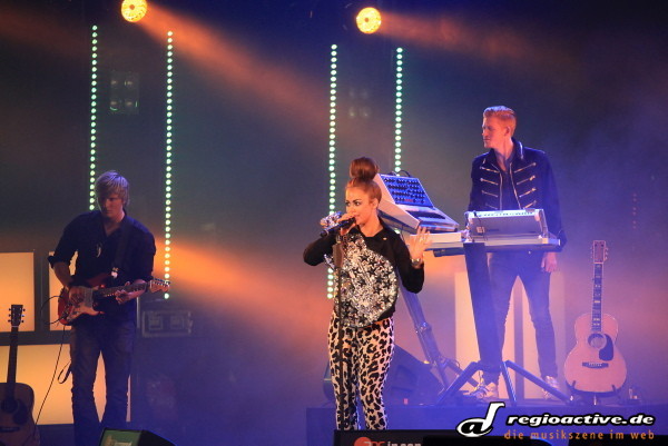 Aura Dione (live beim SWR3 New Pop Festival Special, 2010)